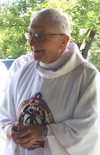 362692708_10231477065012066_3402227044669702911_n (1)